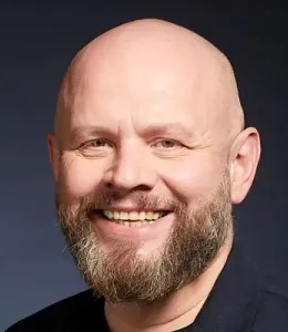 Alexander Golev headshot - Portrait (PNG)
